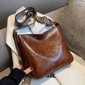 Новая сумка через плечо из искусственной мягкой кожи, Женская модная простая Маленькая квадратная сумка в стиле Ретро, повседневная сумка через плечо большой емкости 3